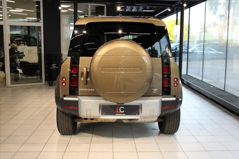 Land Rover Defender 110 D300 SE ACC/NezTop/360°/Ta - fotka 5 z 32