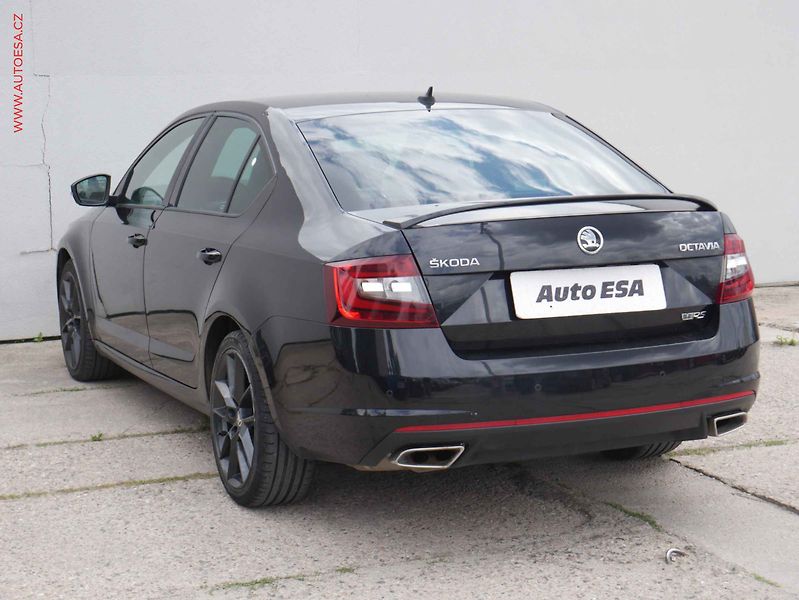 Škoda Octavia (2017) 2.0 TDi, RS, LED - fotka 6 z 18
