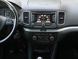 Volkswagen Sharan (2012) 2.0 TDI, Xenony, Tempomat - náhled 12