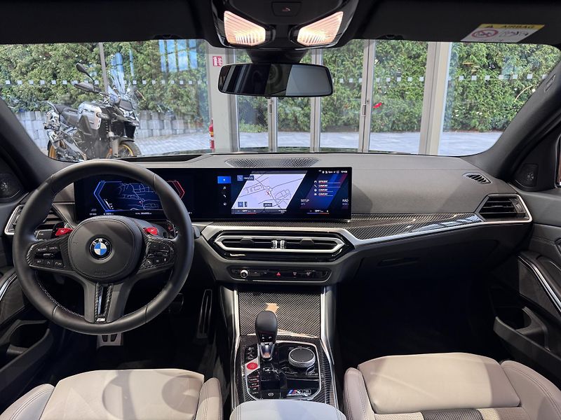 BMW M3 Competition xDrive - fotka 13 z 23