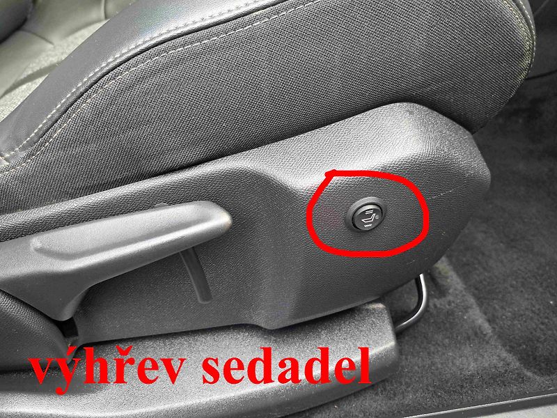 Peugeot 5008 (2019) 1,2 PT EAT8 ALLURE 18ALU NAVI  - fotka 9 z 24