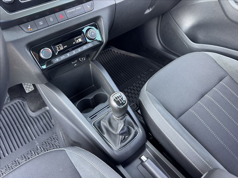 Škoda Fabia 1,0 TSI STYLE DPH 1maj původČR - fotka 34 z 50