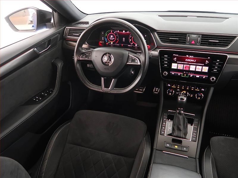 Škoda Superb (2020) Sportline iV 1.4 TSI PHEV - fotka 7 z 24