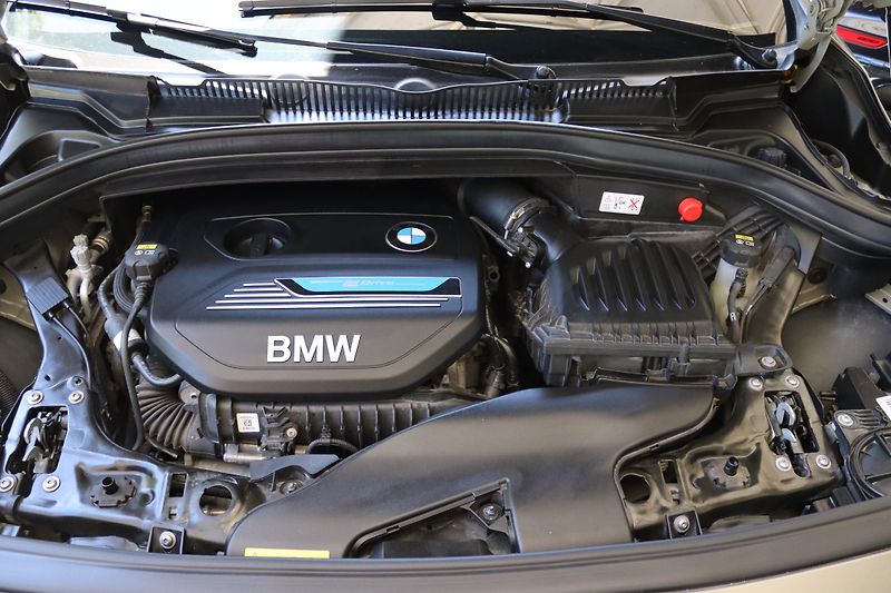 BMW Řada 2 225xe iPERFORMANCE F45 165kW - fotka 50 z 50