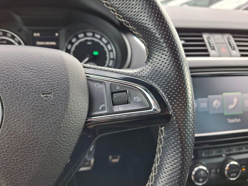 Škoda Octavia (2015) Combi RS DSG 2,0TDi 135kW - fotka 30 z 34