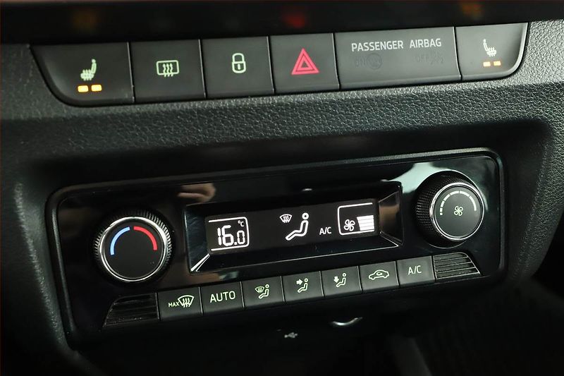 Škoda Fabia (2021) Style 1.0 TSI, ČR,1.maj - fotka 12 z 14