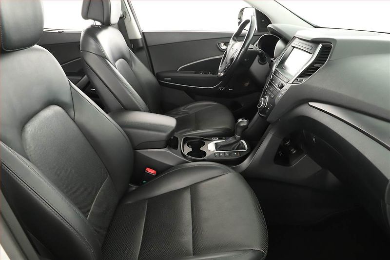Hyundai Santa Fe (2016) 2.2 CRDi Blue, 4X4, Automat - fotka 7 z 20