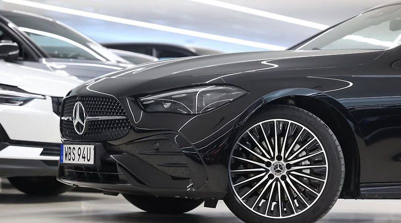 Mercedes-Benz CLE 300 4M AMG premium 360k HuD - fotka 2 z 22