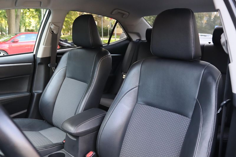 Toyota Corolla (2018) Toyota Corolla Sedan 1.6 - fotka 28 z 60