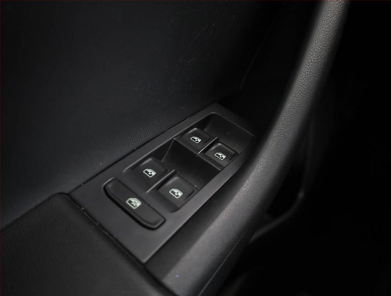 Škoda Rapid (2019) Monte Carlo 1.0 TSI, Bi-Xenony - fotka 15 z 19