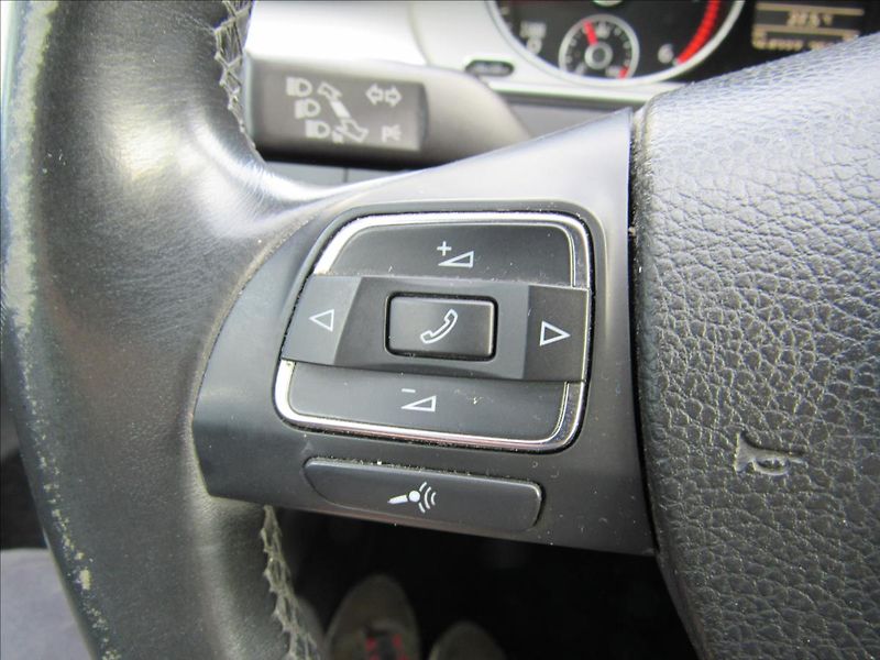 Volkswagen Passat 1,6 TDi 77kW Variant - fotka 22 z 30