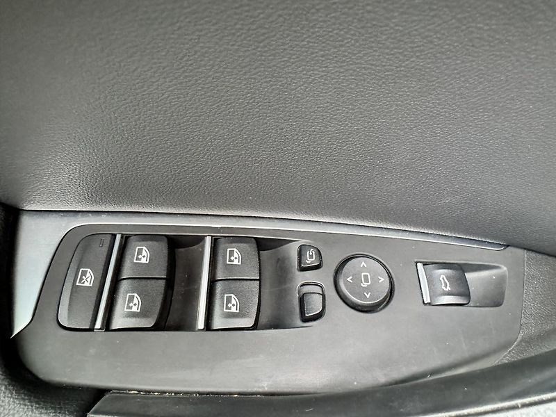 BMW X3 (2023) xDrive 20d M paket + tažné - fotka 10 z 27