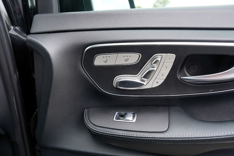Mercedes-Benz Třídy V V 250d L 4Matic Exclusive AMG - fotka 21 z 46