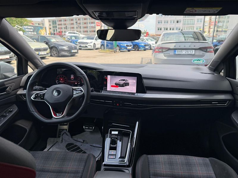 Volkswagen Golf GTI 2.0 TSI 180kW DSG - fotka 5 z 24