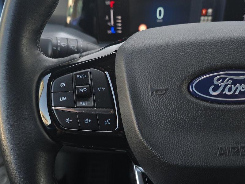 Ford Tourneo Custom (2024) Titanium 2.0 EcoBlue L1, záruk - fotka 11 z 25