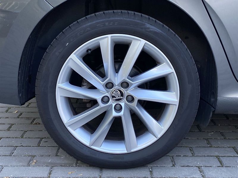 Škoda Scala (2024) 1.5 TSI Top Selection - fotka 30 z 34