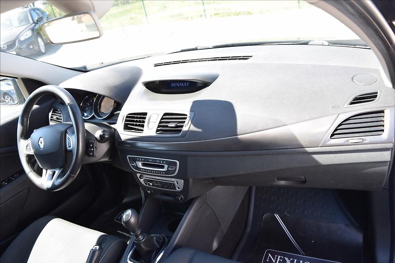Renault Mégane 1,5 DCI 81KW PO SERVISE TAŽNÉ - fotka 21 z 47