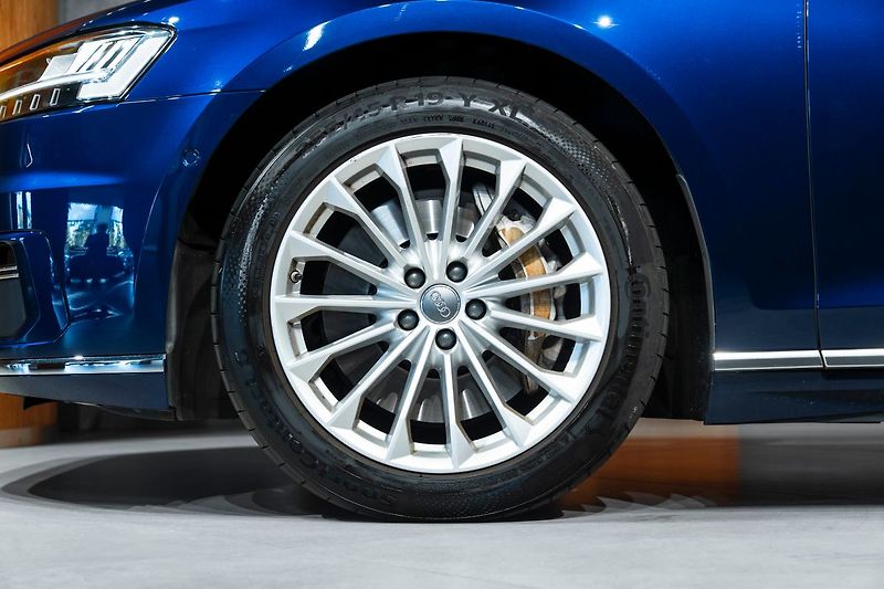 Audi A8 55 TFSI quattro - fotka 5 z 20