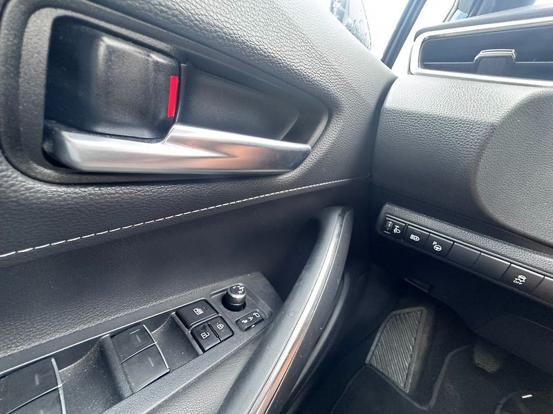 Toyota Corolla (2019) 1,2i 85KW TURBO SPOJKA 2. MAJ - fotka 26 z 50