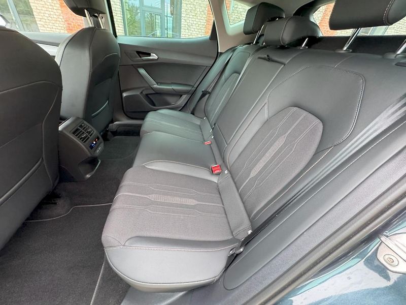 Cupra Formentor (2024) 1,5 TSI 150k DSG  - fotka 13 z 35
