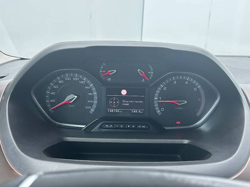 Peugeot Rifter GT S&S MAN6  1.5 BlueHDi - fotka 12 z 23