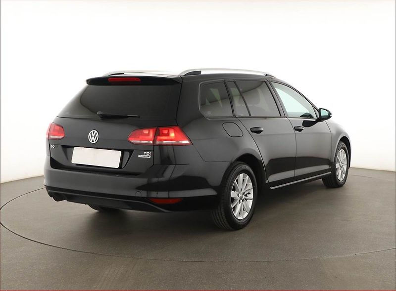 Volkswagen Golf (2015) 1.6 TDI, Tempomat - fotka 5 z 12