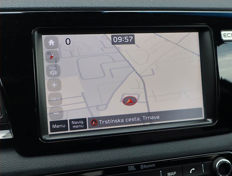 Kia Niro (2017) Hybrid, Automat, Serv.kniha - fotka 13 z 17