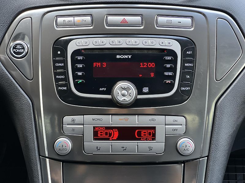 Ford Mondeo 2.0TDCi KLIMA KŮŽE TEMPOMAT - fotka 20 z 38