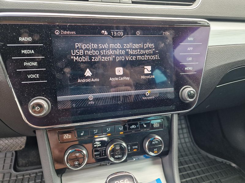 Škoda Superb 1,5TSI 110KW STYLE odp.DPH - fotka 15 z 25