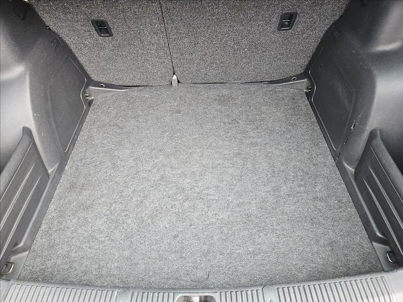 Škoda Fabia II 1,2TSi 63KW Ambiente - fotka 27 z 43