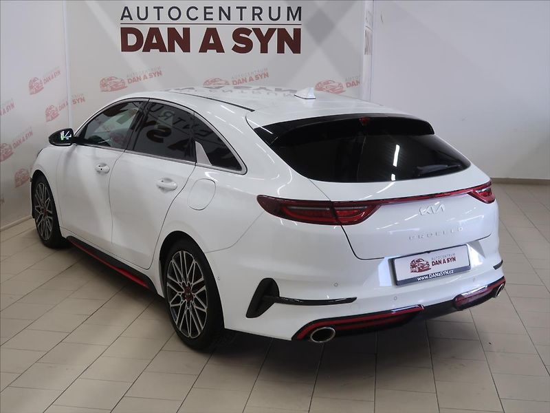 Kia ProCeed 1,6 T-GDI GT 150KW CZ TOP STAV - fotka 6 z 40
