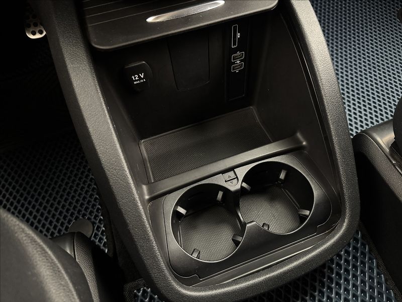 Mercedes-Benz Třídy V 2,1 K AMG LED KAMERA VÝHŘEV TZ - fotka 26 z 46