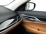 BMW Řada 7 740d xDrive - náhled 16