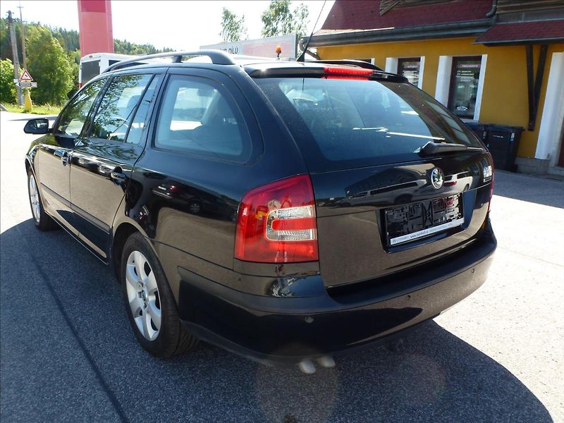 Škoda Octavia 2,0 TDI 103KW Black Edition  E - fotka 11 z 51
