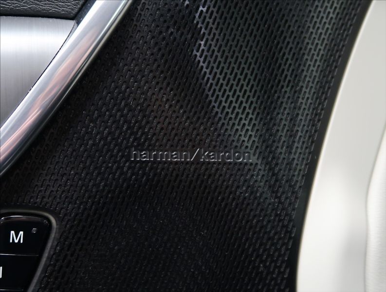 Volvo S90 2,0 D5 AWD INSCRIPTION - fotka 18 z 54