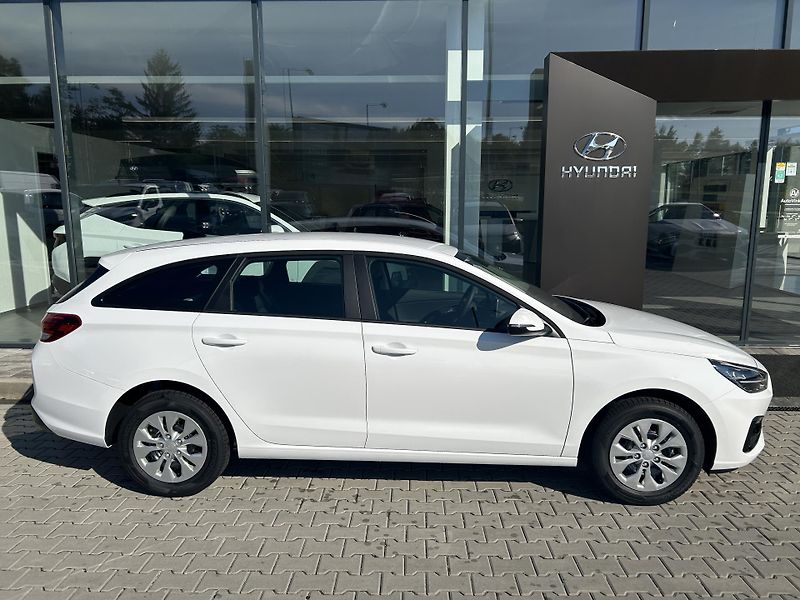 Hyundai i30 WG 1,5i 70 kW MT COMFORT FL - fotka 3 z 30