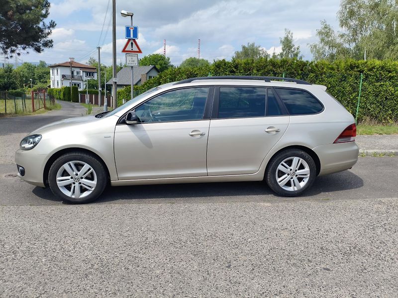 Volkswagen Golf (2013) VI 1,2 TSI Combi 77Kw Match - fotka 8 z 33