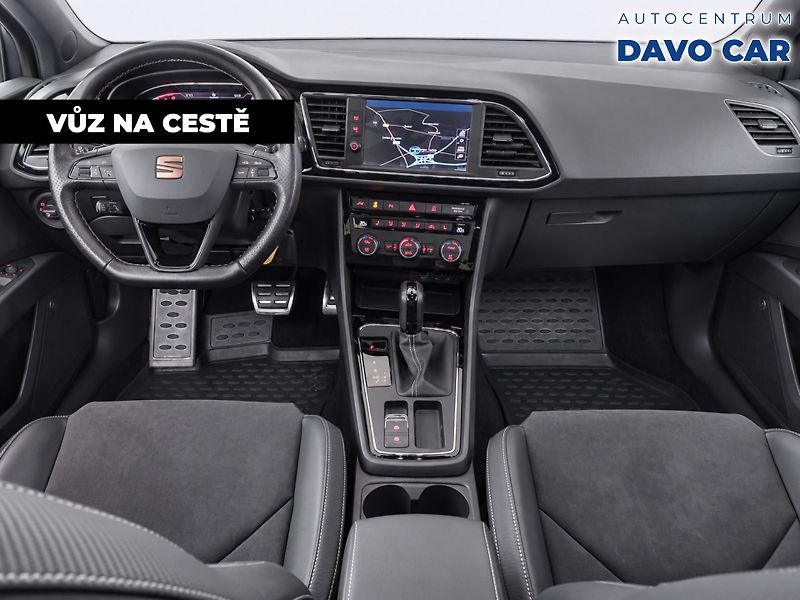 Seat Leon 2,0 TSI Cupra 221kW 4Drive DSG - fotka 3 z 10