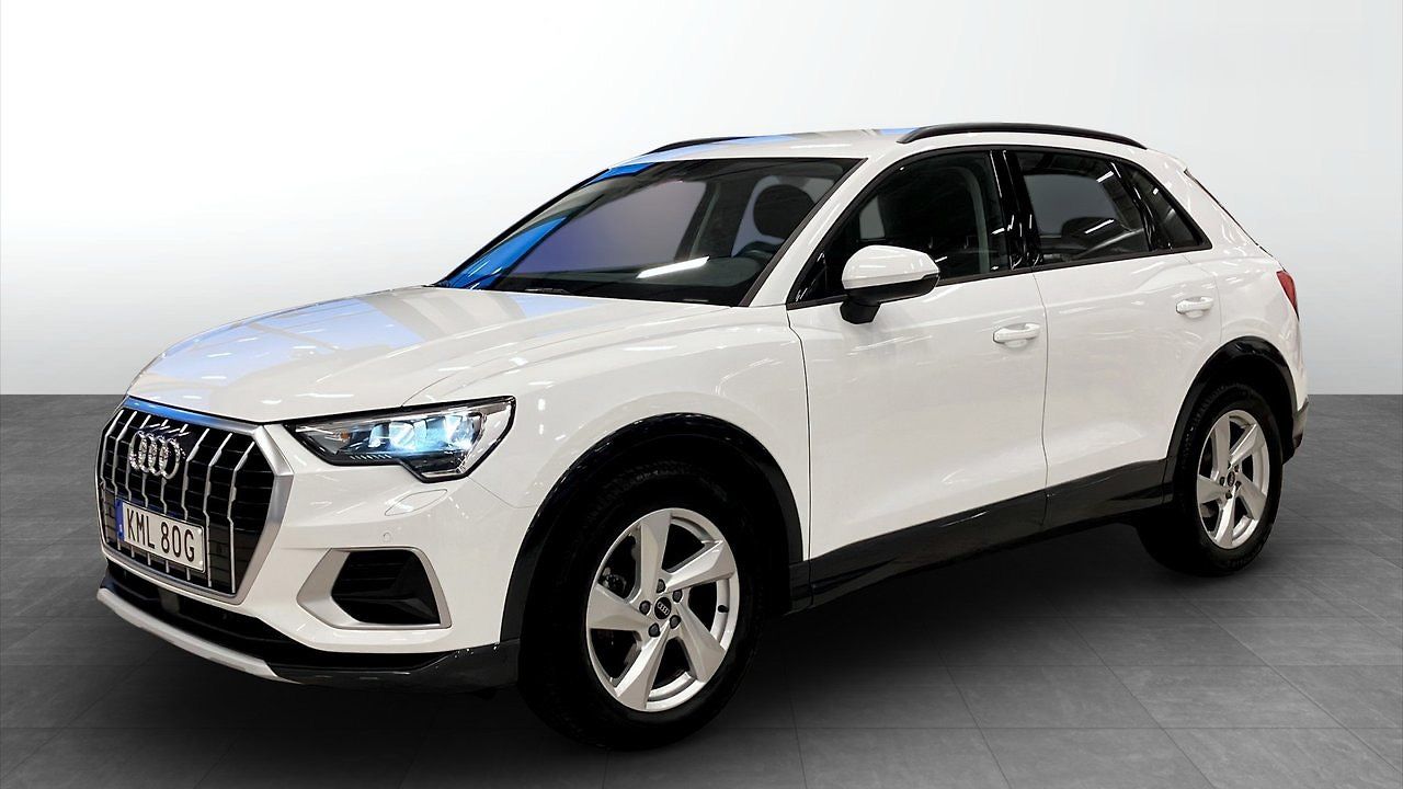 Audi Q3 35TFSI S Tronic LED Cockpit