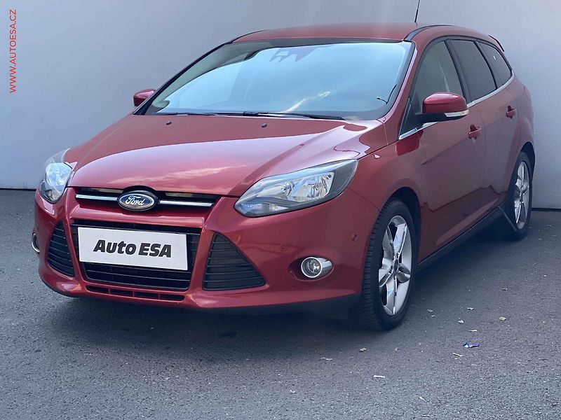 Ford Focus (2014) 2.0 TDCi, Titanium, navi - fotka 3 z 21
