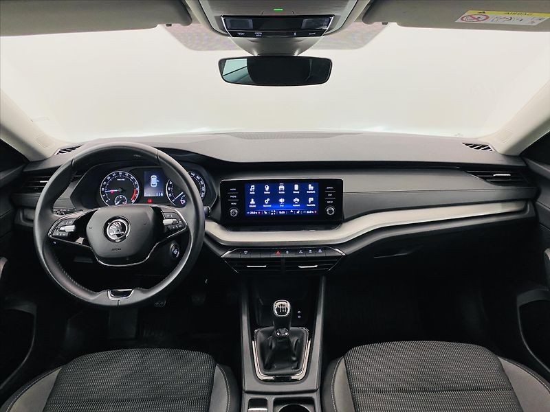 Škoda Octavia 2,0 TDI 85kW Ambition - fotka 9 z 24