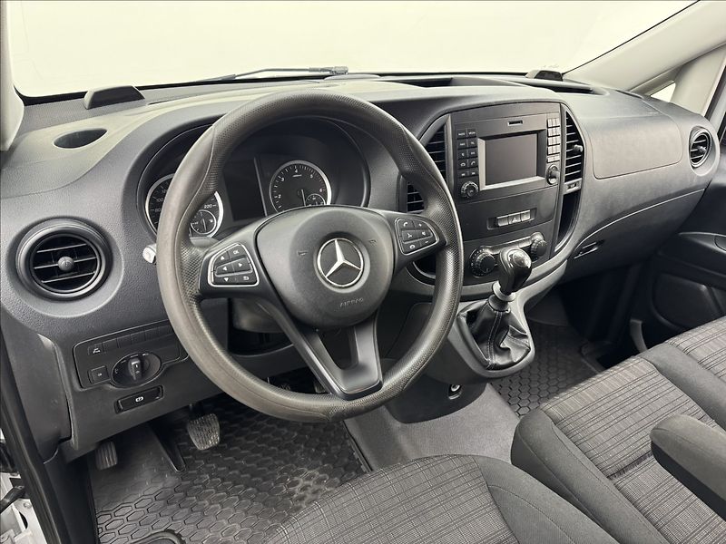 Mercedes-Benz Vito 1,8 LONG LED DPH VÝHŘEV KAMERA - fotka 7 z 44