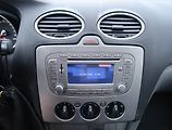 Ford Focus (2010) 1.6 TDCi, po STK, Klima - náhled 12