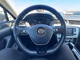 Volkswagen Passat (2015) B8 DSG 2,0 110KW ROZV. BEZ ADB - náhled 24