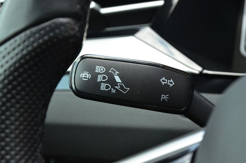Volkswagen Arteon (2022) R-LINE // REZERVOVÁNO //  - fotka 38 z 42