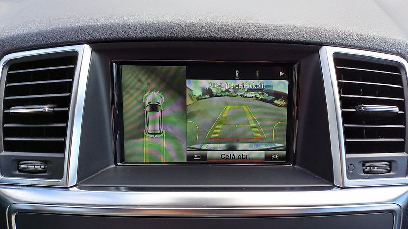 Mercedes-Benz Třídy M ML 350CDI 190kW NEHAV-NELAK-ČR - fotka 17 z 25