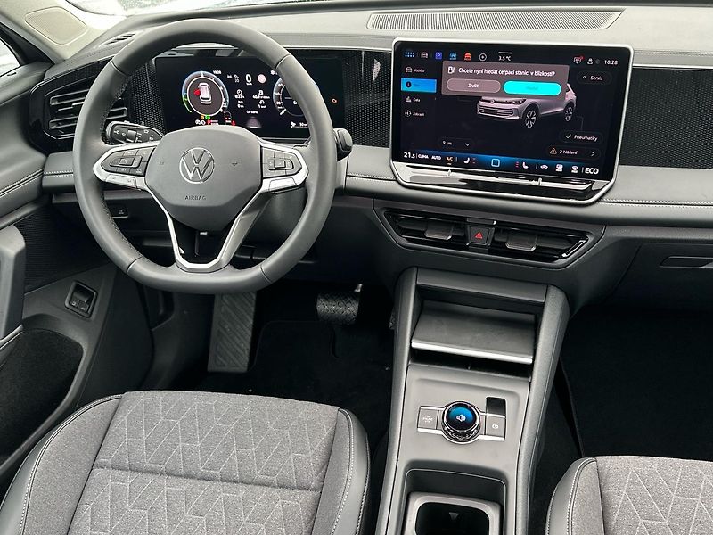 Volkswagen Tiguan (2025) People 1,5 TSI 150 kW eHybrid - fotka 5 z 23