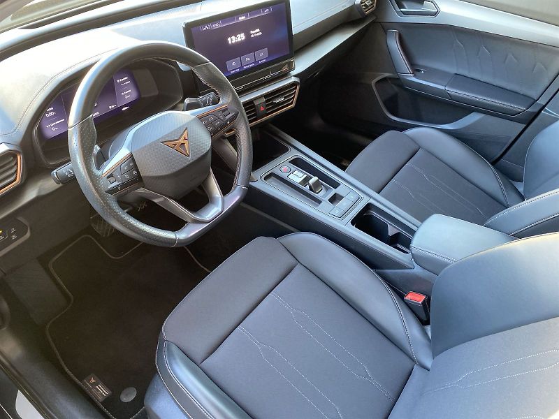 Cupra Formentor (2024) 1.5 TSI DSG - fotka 7 z 35