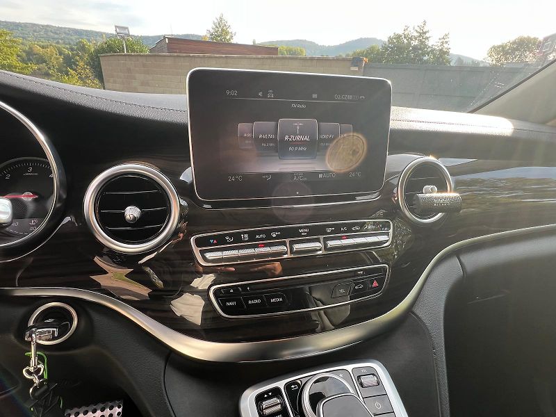 Mercedes-Benz Třídy V (2017) 4 matic AMG - fotka 27 z 30