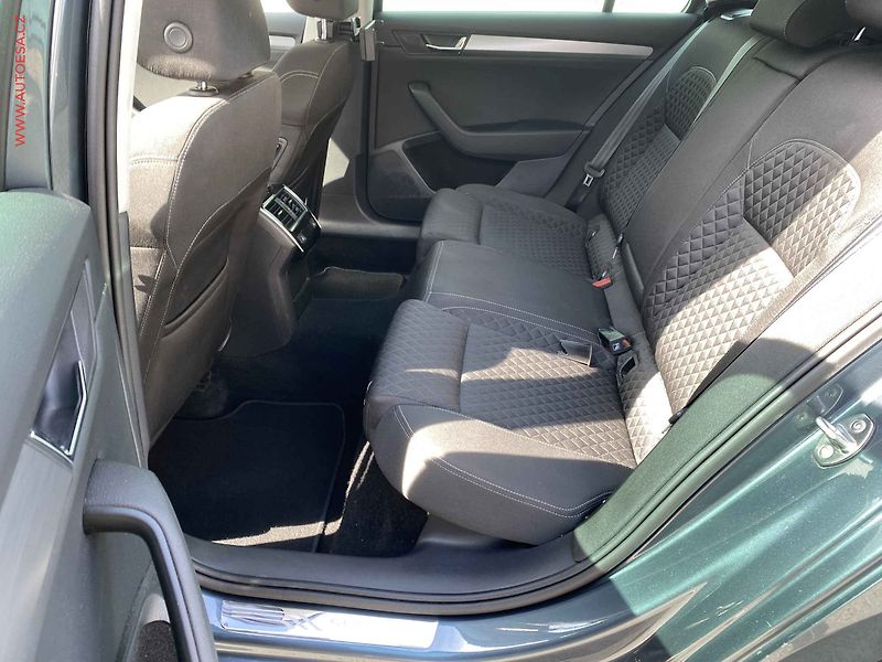 Škoda Superb (2018) 2.0 TDi, Style, DSG, bixen - fotka 10 z 17